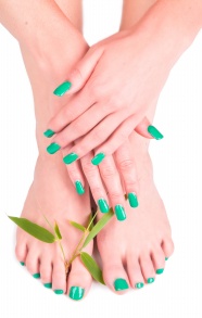 绿色光疗手脚美甲图片