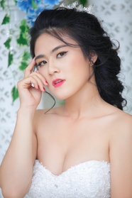 亚洲性感婚纱美女写真图片