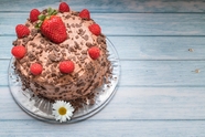 奶油巧克力草莓蛋糕图片