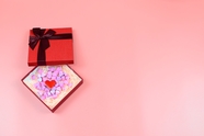 圣诞节红色礼品盒礼物图片