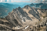 巍峨阿尔卑斯山脉风光摄影图片