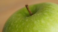 绿色苹果微距特写摄影图片