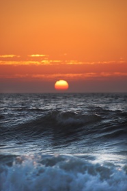 黄昏大海日落余晖图片