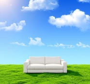 蓝天沙发草坪图片