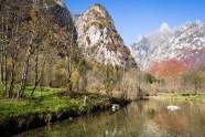 秋天山水风景高清图片