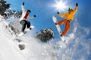 双人滑雪图片
