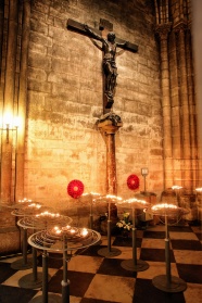 法国基督教堂十字架图片