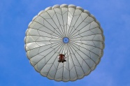 高空跳伞摄影图片