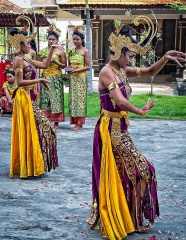 泰国古典舞蹈美女图片