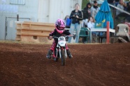 儿童摩托车比赛图片