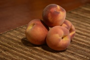 新鲜桃子高清图片