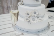 婚庆白色蛋糕图片