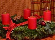 圣诞节装饰红蜡烛图片