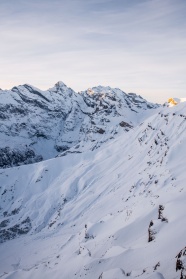 高山白雪景观图片