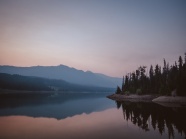 湖光山色风景图片