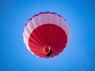 热气球高飞图片