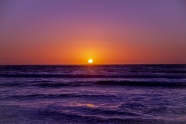 海平面黄昏日落图片