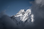 雪山山峰风景图片