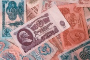 一堆彩色苏联钞票图片