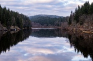 冬季湖泊风景图片