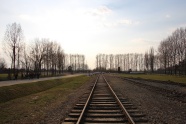 冬季火车轨道图片