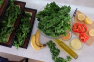 自制绿色蔬菜沙拉图片
