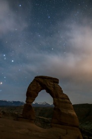 石拱门地质景观星空图片