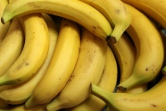成熟黄色香蕉水果图片