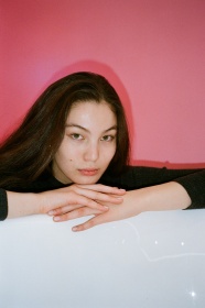 亚洲现代美女写真图片
