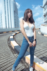 日韩街拍性感美女图片