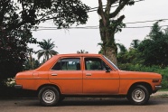 橙色老爷车汽车图片