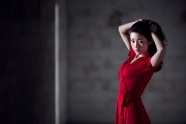 亚洲性感撩人红裙美女图片