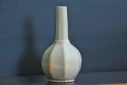 白色古董花瓶图片