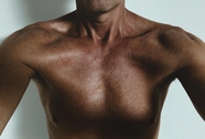 性感男性胸肌图片