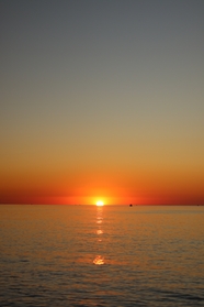 黄昏大海背景图片