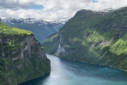 挪威大峡湾山水风景图片