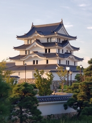 日本寺塔阁楼建筑图片