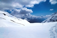 冬季阿尔卑斯山风景图片