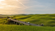 意大利托斯卡纳绿色原野风景图片