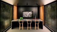 黑色大理石风格厨房柜台图片