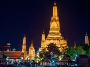 泰国曼谷建筑夜景图片