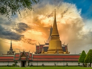 黄昏泰国曼谷寺庙建筑摄影图片