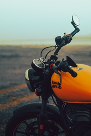 黄昏非主流旷野摩托车摄影图片