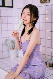 亚洲性感甜美女生人体艺术摄影图片