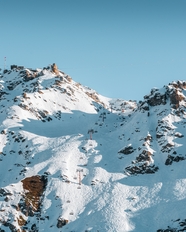 冬季雪域高山山峰山顶摄影图片