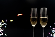 新年仙女棒烟火香槟美酒摄影图片