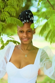 非洲黑人美女婚纱写真摄影图片