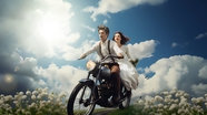 骑着摩托车旅行的情侣图片