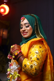 印度传统服饰美女新娘写真图片