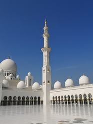 白色清真寺建筑局部摄影图片